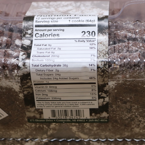Nutrition facts label for Yoder's Baking Company Chocolate Crinkle Cookie.